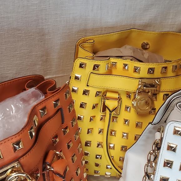 Partial set of studded michael kors hamilton bags - Picture 4 of 14
